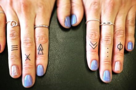Tattoo Mãos Mensagens