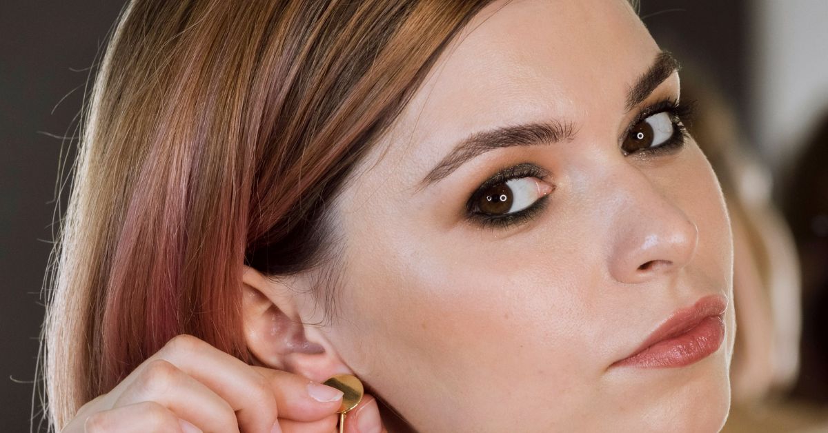 Como tirar brinco de pressão